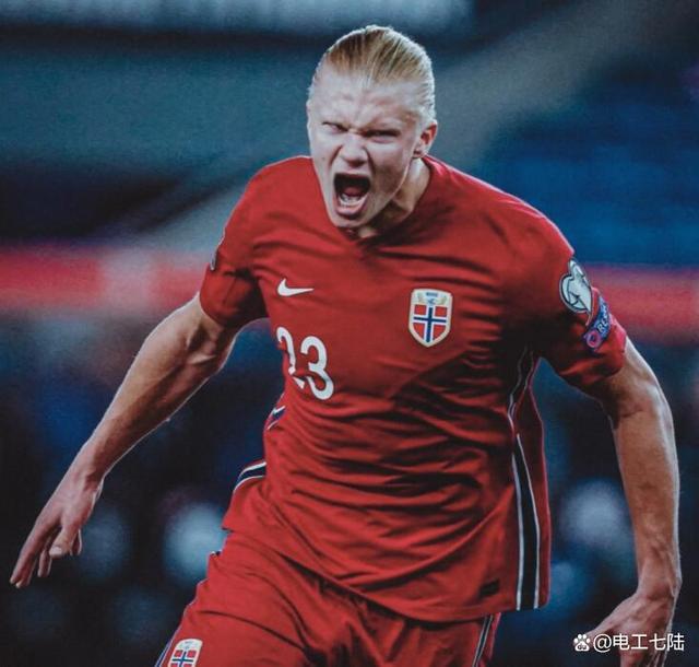 战术奏效!哈兰德双翼齐飞压制申花整场无力还手! 战术奏效!哈兰德双翼齐飞压制申花整场无力还手!